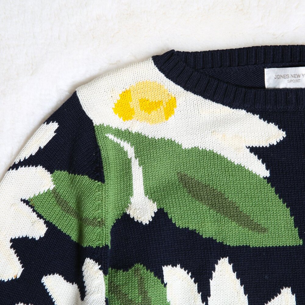 Vintage 1990s JONES NEW YORK 100% Cotton Graphic Daisy Sweater - Picture 6 of 13